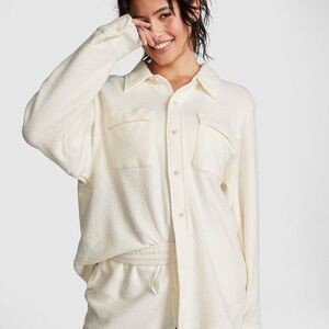 PINK Victoria's Secret Reverse Fleece Shacket White Sz XS